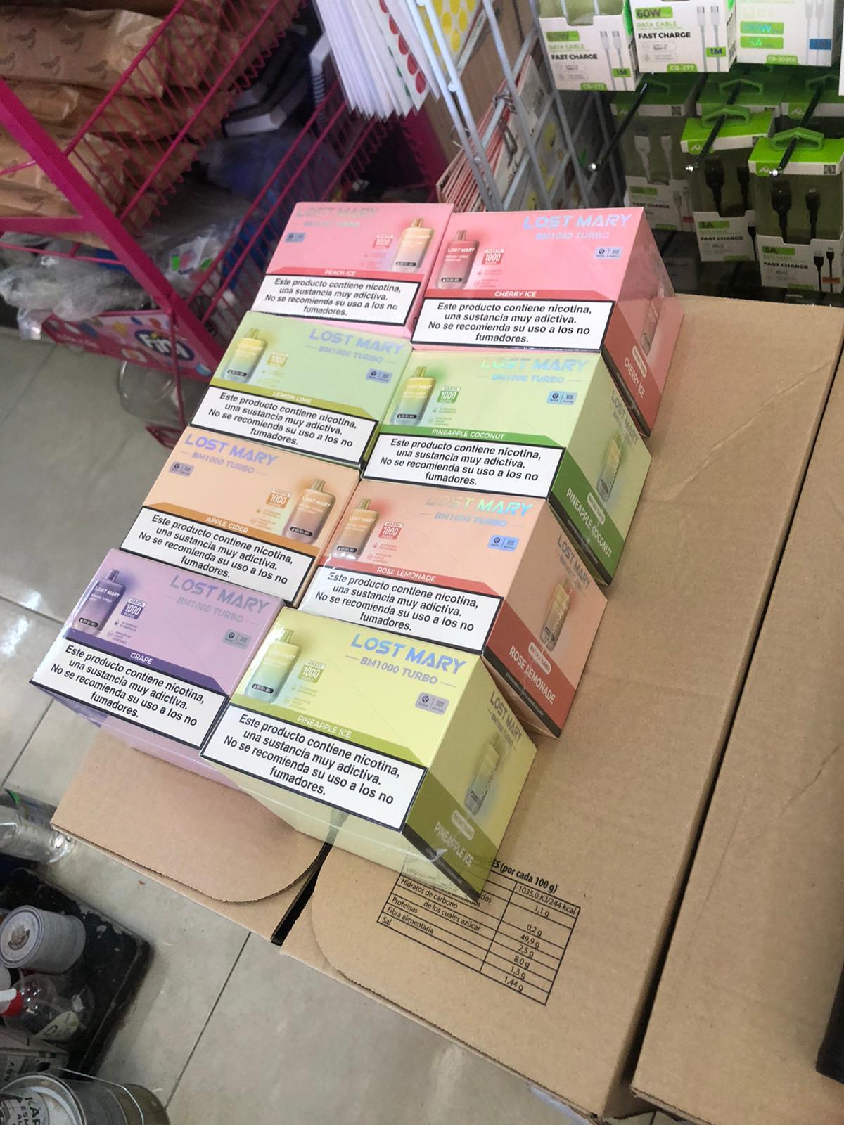 Cajas de 10 unidades de vapers Lost Mary en mini market