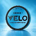 velo-freezing-peppermint-s5-ultra-14mg-fondo-azul-bolsas-de-nicotina.webp